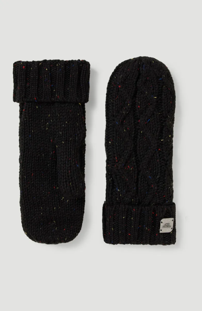 Wanten Nora | Black Out